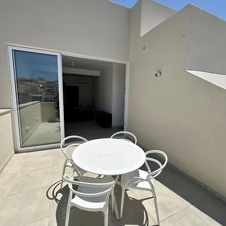 Marsascala Seafront Penthouse Apartament